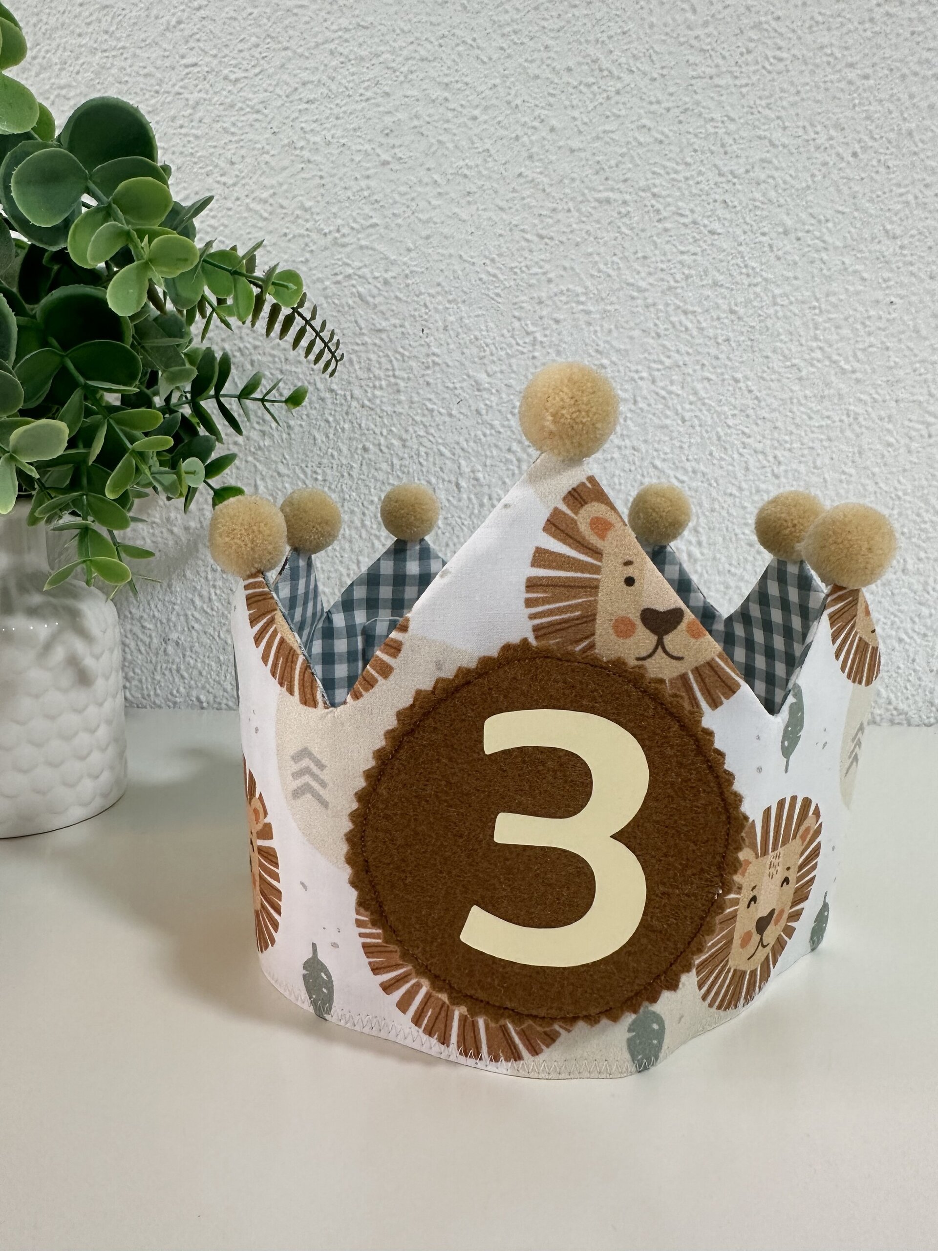 Corona cumpleaños LEONES - REVERSIBLE - 2